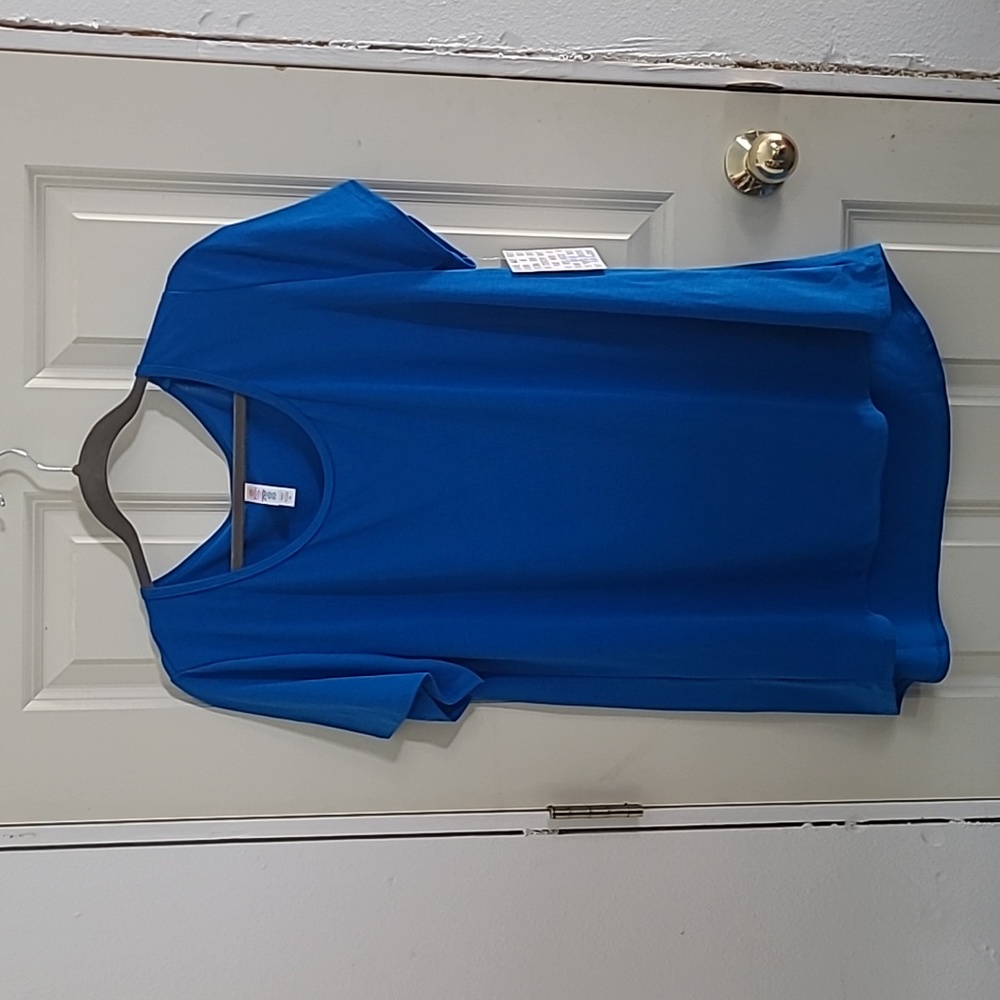 Lularoe Classic T. NWT